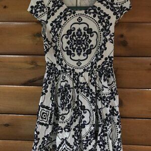 LULUS LARGE DRESS BLUE AND WHITE